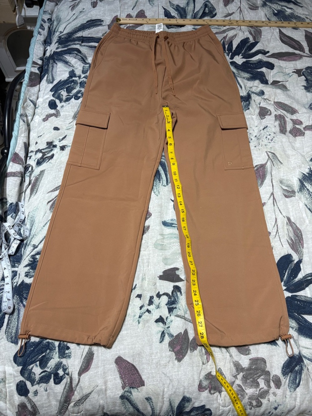 PINK Victoria's Secret Wide Leg Cargo Pants in Camel